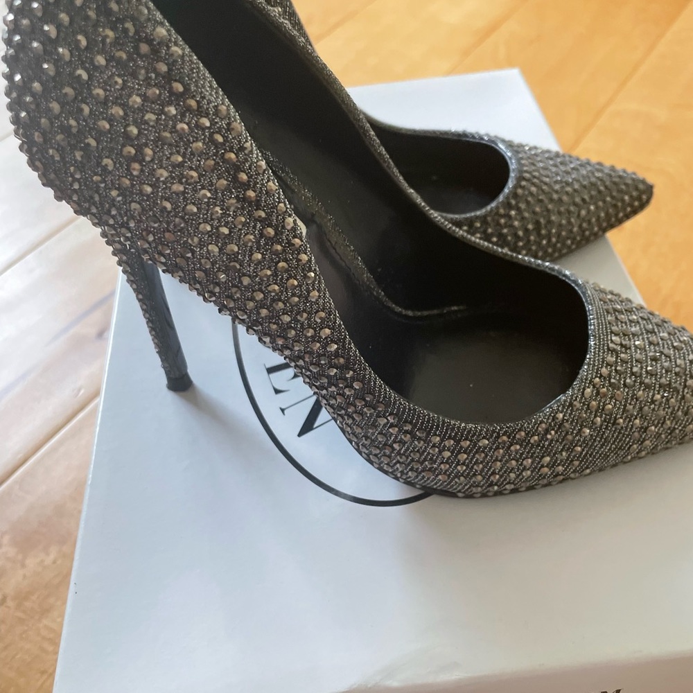 Steve madden daisy gunmetal embellished heel